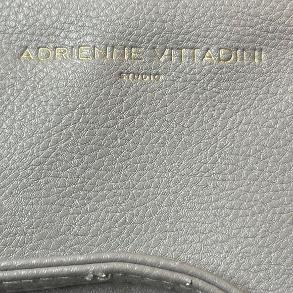 Adrienne Vittadini Studio Women's Gray Detachable Strap Charging Wallet Wristlet - Picture 11 of 16